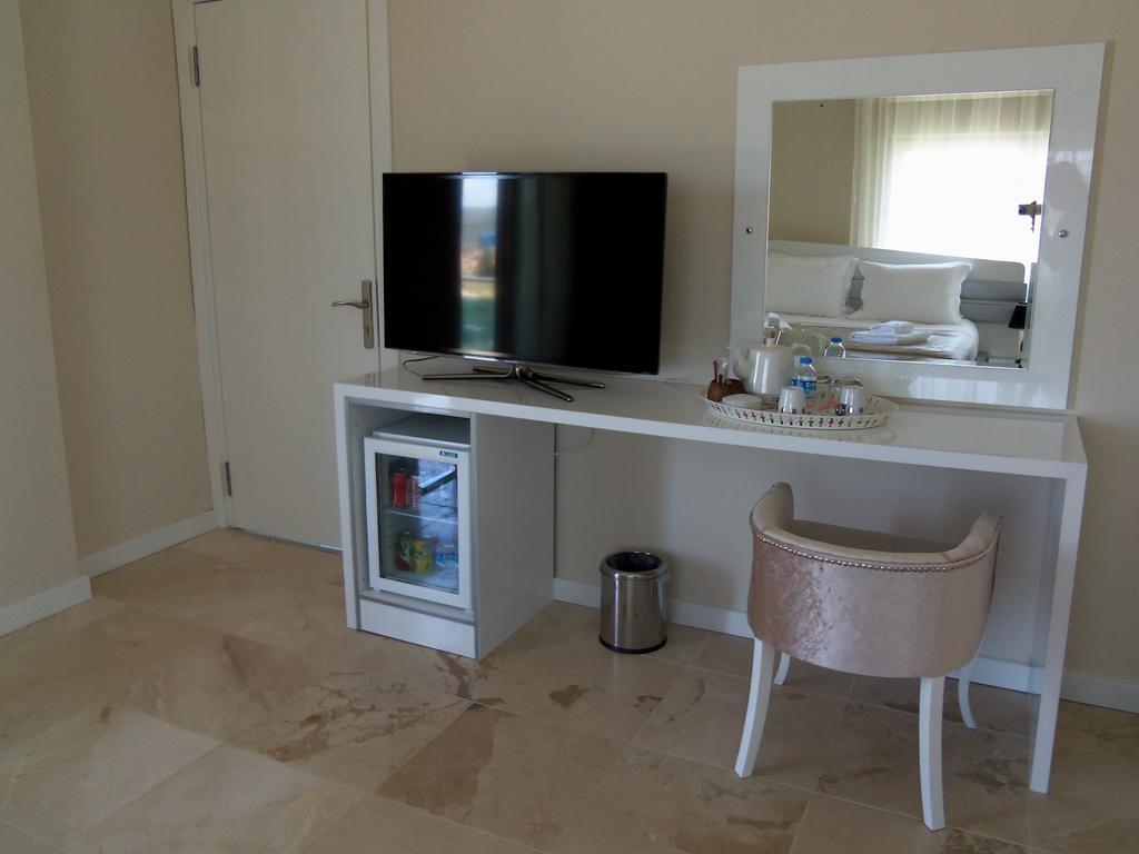 Alacati Cinar Boutique Hotel Phòng bức ảnh